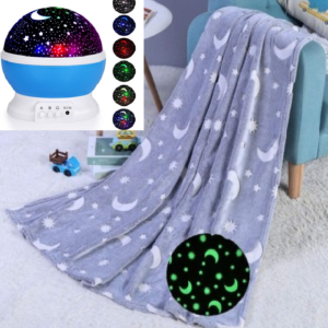 Pachet: Lampa de veghe cu proiectie de stele si luna + Patura copii luminoasa si pufoasa, efect fosforescent